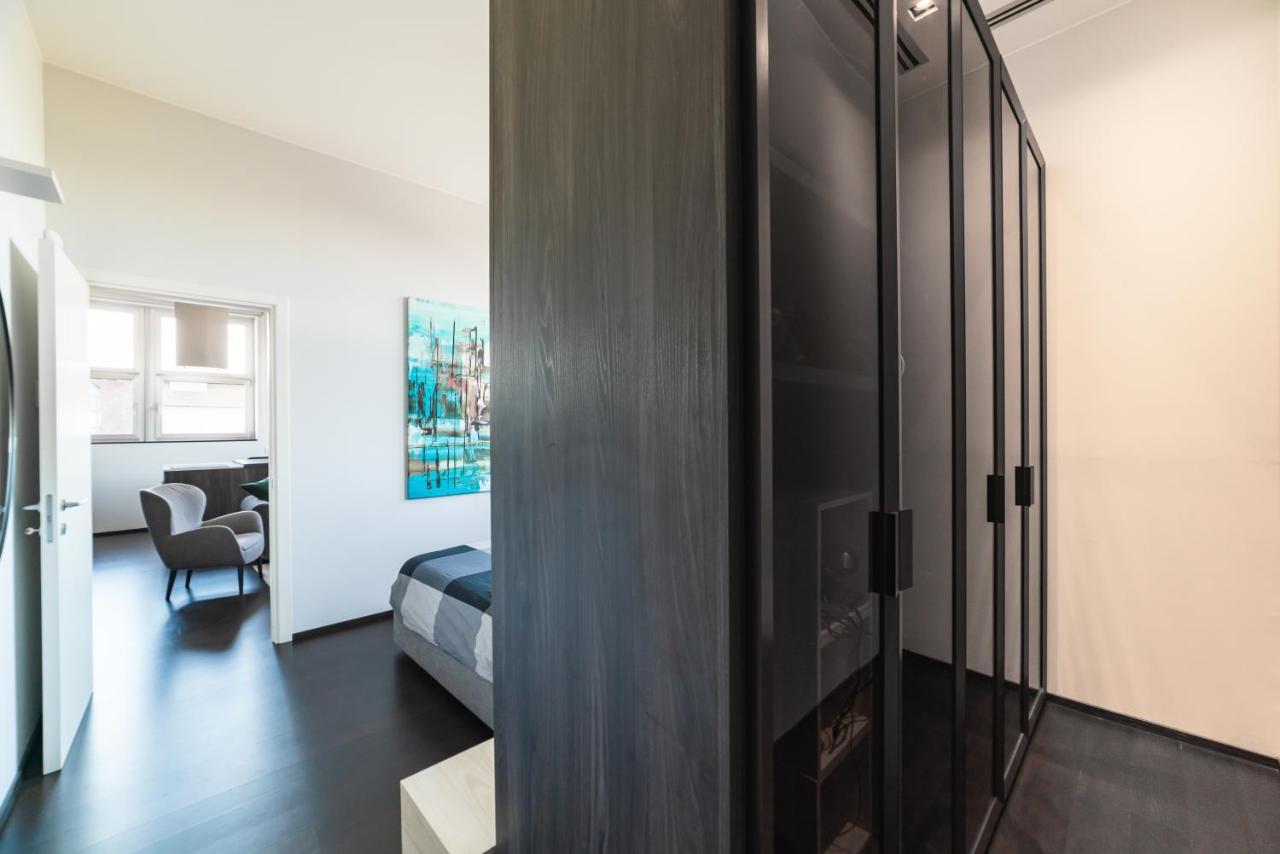 Moderno Bilocale 64Mq Con Parcheggio E Palestra Apartment Milan Luaran gambar